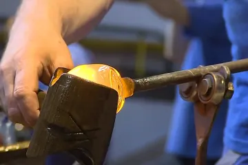 Skláři mají za sebou těžké období. Kromě energetické krize je potrápila i vysoká inflace