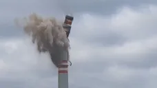 Proběhl odstřel komína elektrárny Prunéřov I.