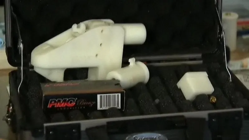 Pistole vytisknutá 3D tiskárnou