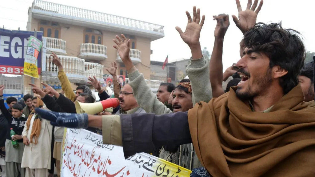 Protesty proti americkým náletům v Pákistánu