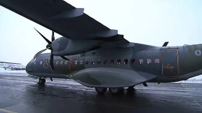 Taktický letoun CASA C-295M bude nově sloužit české armádě.