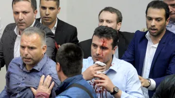 Zraněný šéf sociální demokracie Zoran Zaev