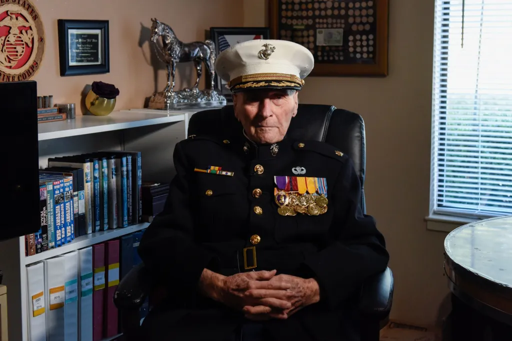 Veterán americké armády Bill White (104 let) obdržel 70 tisíc přání ke dni svatého Valentýna