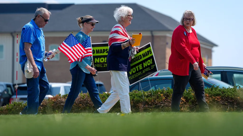 Členové republikánské delegace z Virginie na předvolebním mítinku