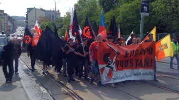 Radikálové se vydali na pochod ulicí Milady Horákové