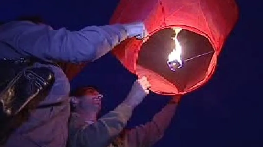 Vypouštění horkovzdušného balonu