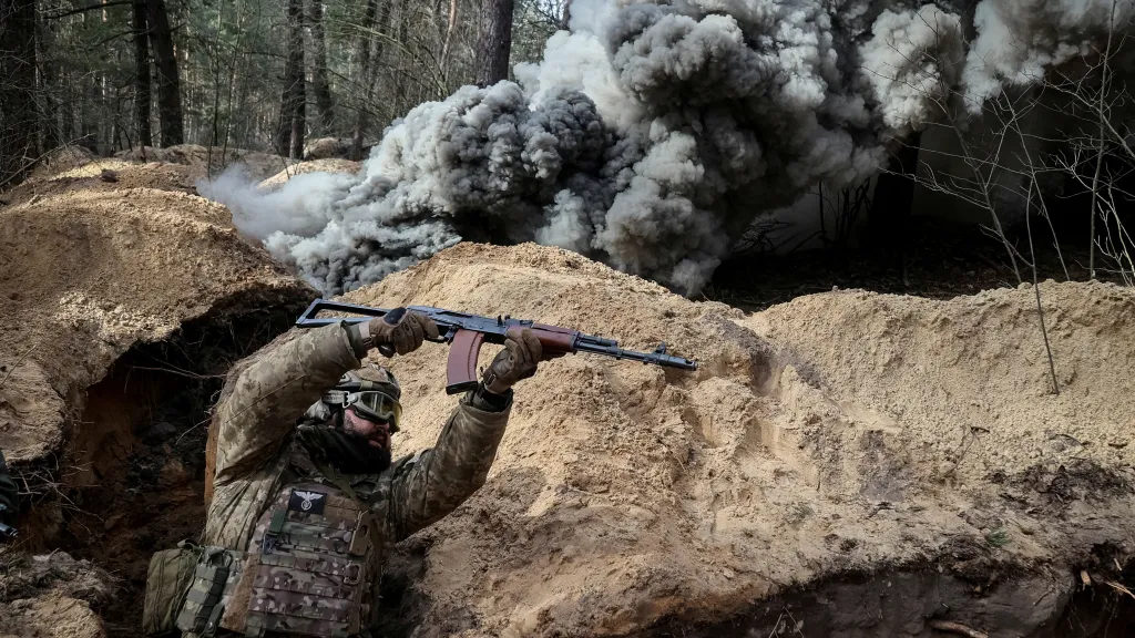 Cvičení ukrajinské armády u Charkova
