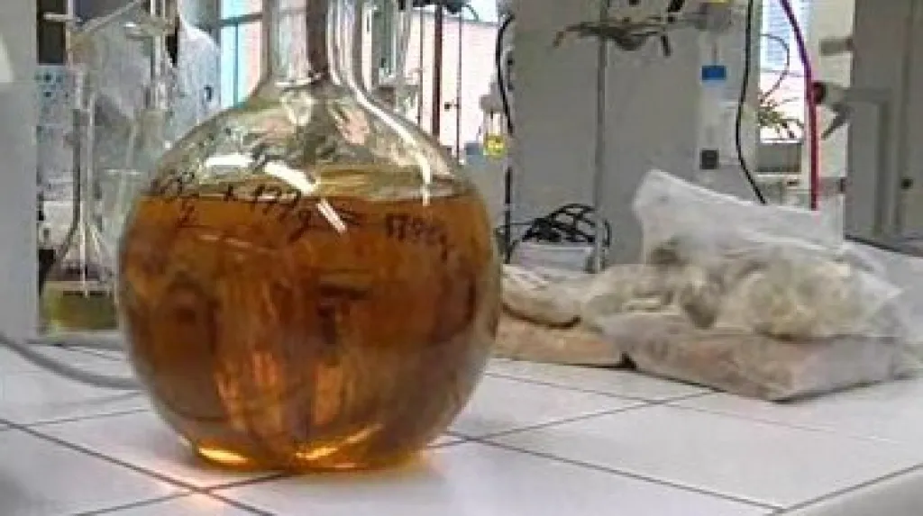 Výroba bionafty z odpadních tuků