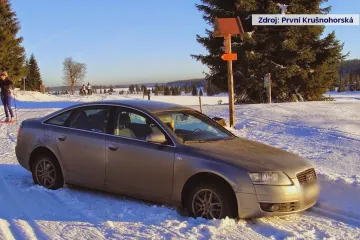 Bezohlední řidiči likvidují běžecké trasy. Ničí práci rolbařů, často dokonce porušují zákon