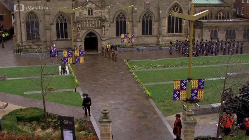 Pohřeb Richarda lll. v katedrále v Leicesteru