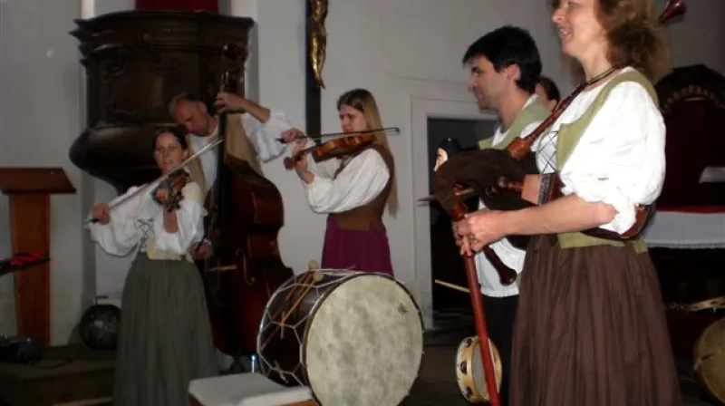 Noc kostelů v Košticích