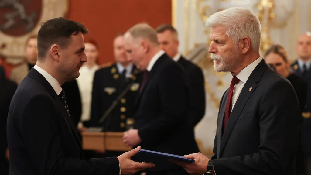 Inaugurační ceremoniál kabinetu Andreje Babiše na Pražském hradě (15. prosince 2025)