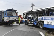 Policie obvinila řidiče autobusu kvůli nehodě u Struhařova. Hrozí mu až osm let vězení 