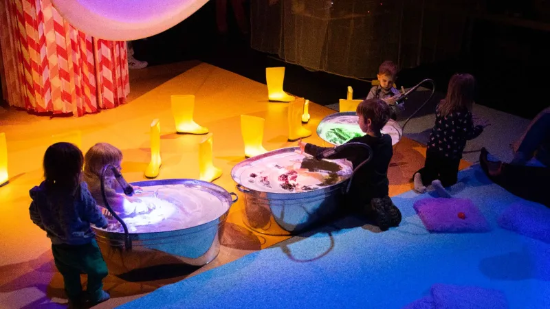 Tichohoří Gumák v Divadle Drak