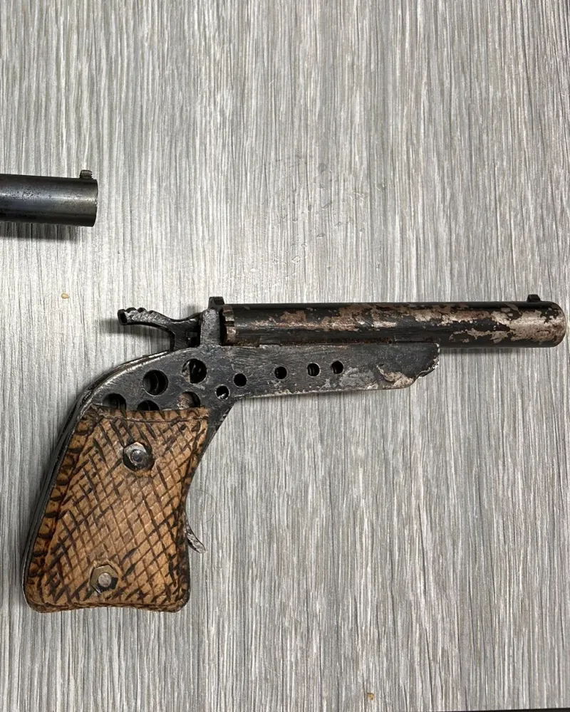 Semtex v igelitce i zbraně z druhé světové. Za měsíc končí zbraňová amnestie