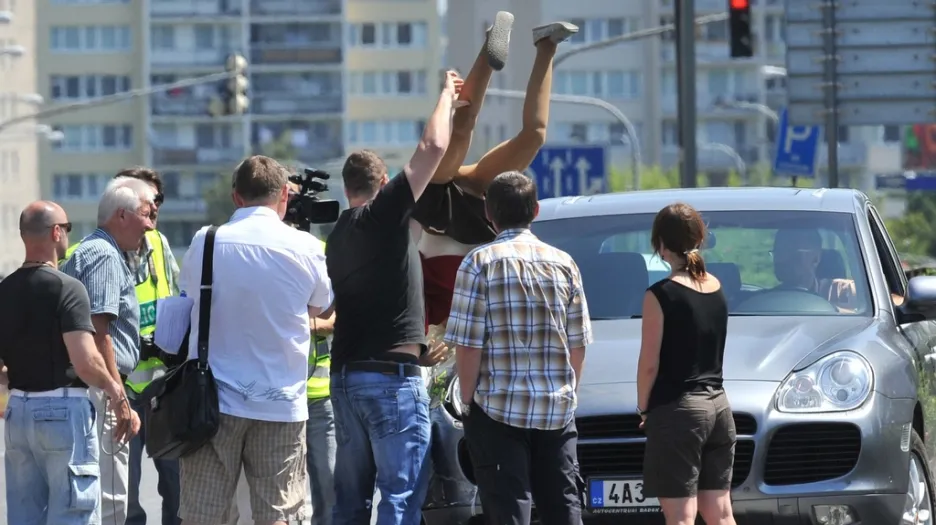 Rekonstrukce nehody v pražské Vyskočilově ulici