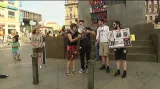 Lidé protestovali v Praze i v Plzni