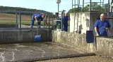 NO COMMENT: Odstraňování kalu z hladiny nádrže