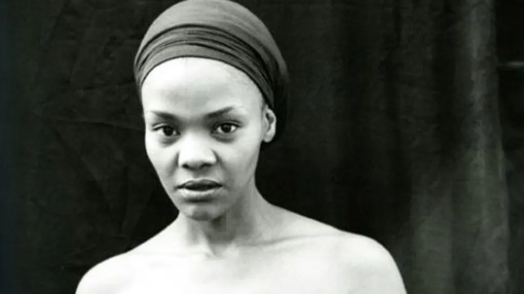 Zanele Muholi: Nomonde Mbusi, 2007