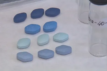 Nemusí udělat nic, ale můžou taky ohrozit zdraví. Poptávka po padělcích léků neklesá