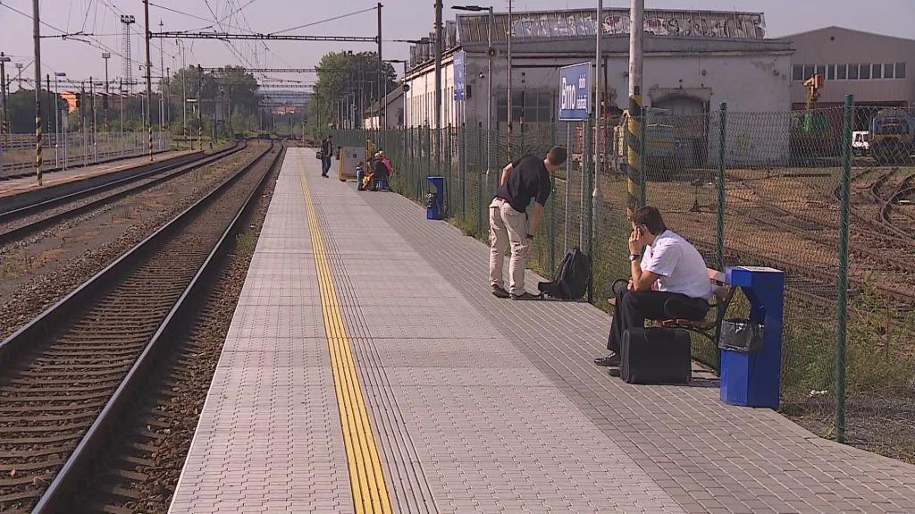 Na Dolní nádraží budou jezdit vlaky do neděle