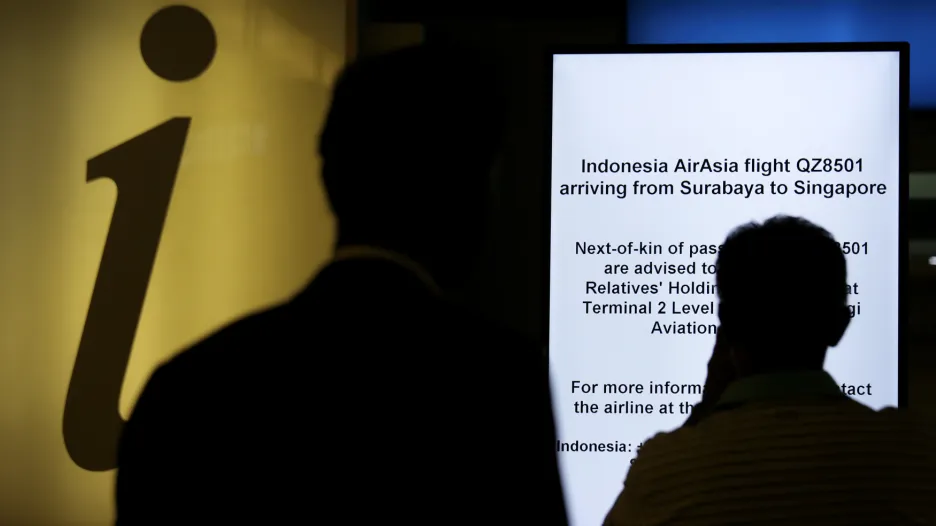 Letadlo AirAsia zmizelo z radarů