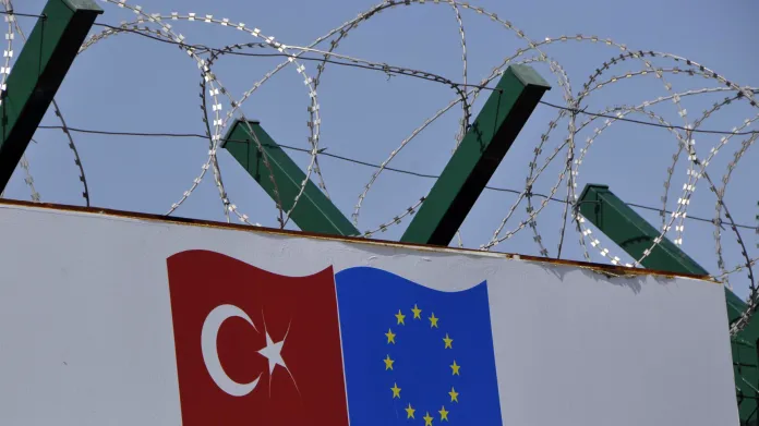 Start deportací migrantů z Turecka do Řecka