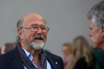 Viceprezident Hospodářské komory Štefl byl propuštěn z vazby, píší Seznam Zprávy