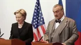 Hillary Clintonová a Karel Schwarzenberg