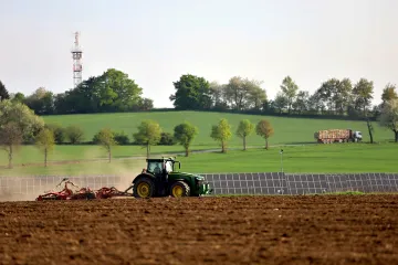 V zemědělství během dubna stouply ceny víc než o třetinu, meziroční růst zrychlil