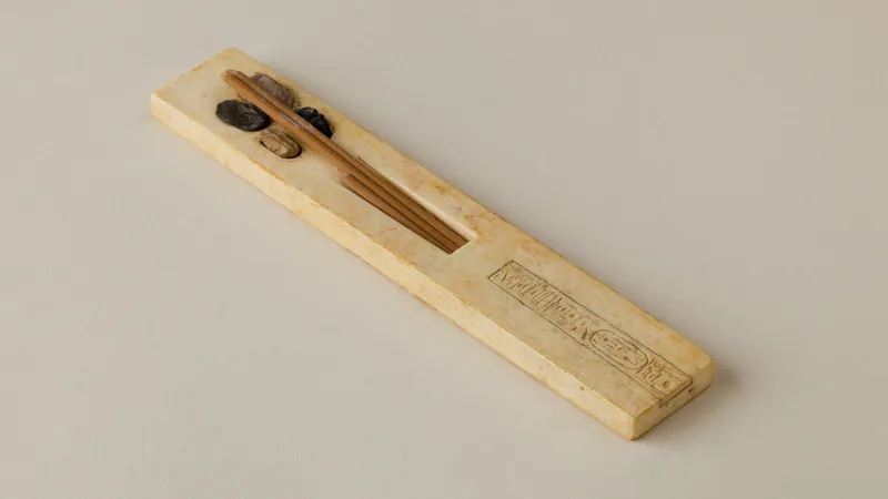 Egyptská paleta se štětci