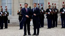 Si Ťin-pching a Emmanuel Macron