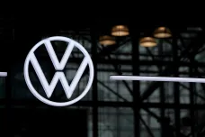 Volkswagen po středečním výpadku obnovuje výrobu