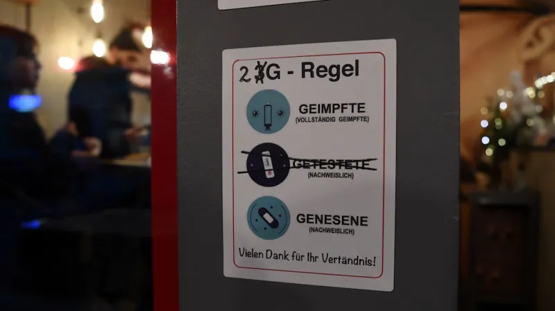 Výloha jedné z restaurací v Berlíně