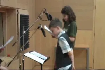 Žáci a studenti četli v Liberci nevidomým dětem