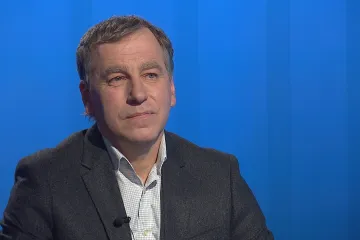 Politici selhali, je třeba se vrátit k lidem. Jako řešení brexitu vidí Niedermayer referendum, nebo nové volby