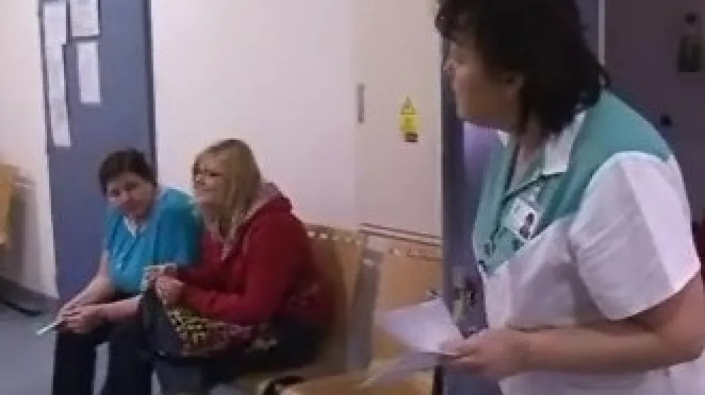 Pacienty u lékaře čeká nový způsob placení poplatků