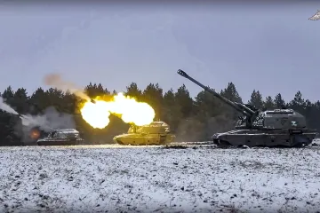 Putin světu připomněl, že konvenční válka hltá životy i munici hrozivým tempem