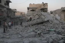 Při americkém náletu na setkání džihádistů v Idlibu zemřelo čtyřicet lidí