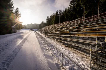 Biatlonové závody v Novém Městě omezí dopravu v okolí, přijedou tisíce lidí