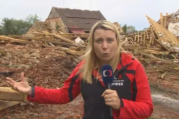Bouře poničila obec Stebno na Lounsku. Meteorologové mluví o tornádu