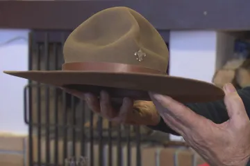 Skauti získali klobouk svého zakladatele. Komunisté přitom artefakt před 70 lety málem zničili