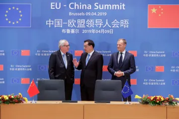 Otevřený trh a žádné špehování. Na summitu tlačili šéfové EU na Čínu, aby respektovala pravidla hry