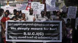 Indové vyšli do ulic kvůli úmrtí znásilněné dívky