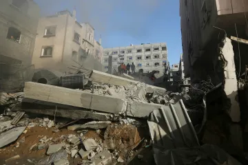 Šéf OSN odsoudil útoky Hamasu, Izrael pak za nepřiměřené použití síly