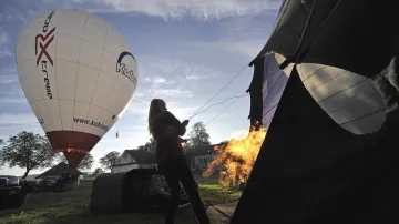 V Radešíně začalo mistrovství v balonovém létání