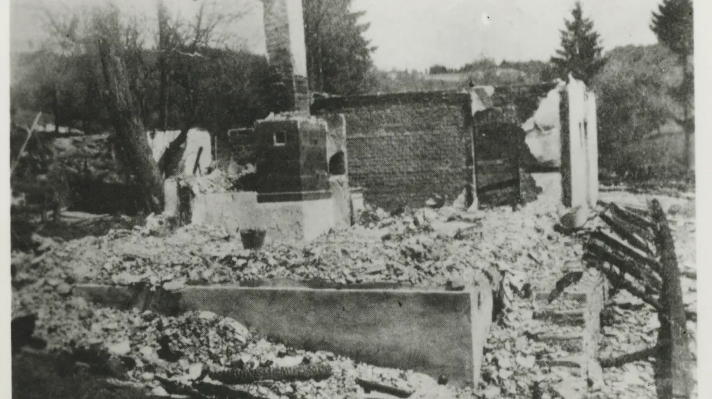 Vypálené stavení v Prlově - čp. 52 dům Jana Turýna