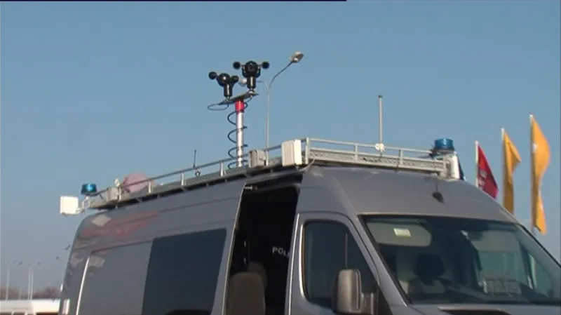 Policejní monitorovací auto