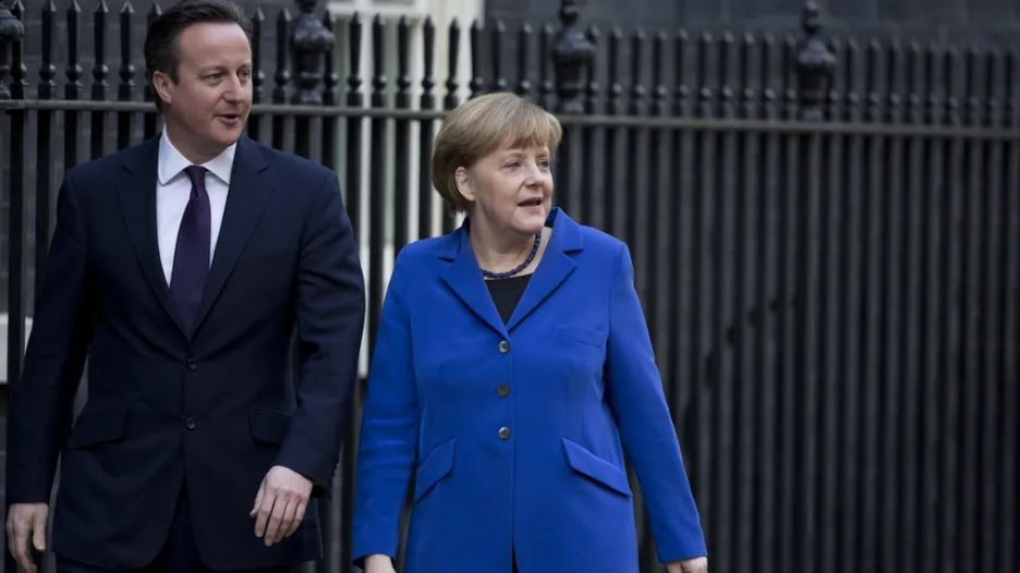 Německou kancléřku vítá premiér David Cameron