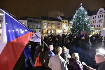 Pokračují demonstrace za odstoupení premiéra Babiše. Lidé protestovali v krajských městech